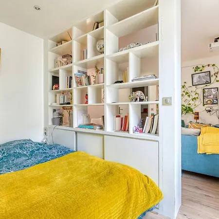 Apartment 32 M In With Wifi 4 People *
